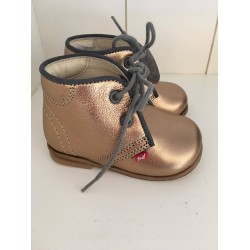 Emel eerste stapper goud