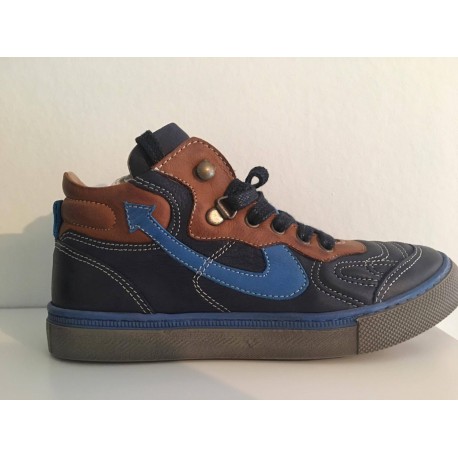 Seven One Seven sneaker 