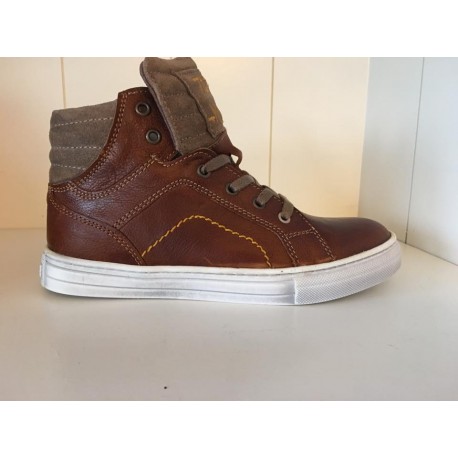Seven One Seven sneaker 