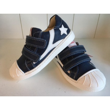 Lunella sneaker