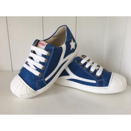 Lunella sneaker