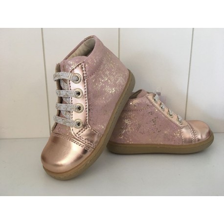 Lunella sneaker
