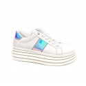 Sneaker