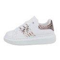 sneaker snake wit