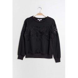pull broderie