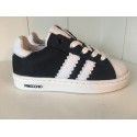 Pinocchio sneaker